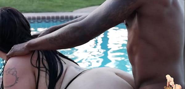  PAWGS Kendra and Natalia Take On BBC In Jacuzzi